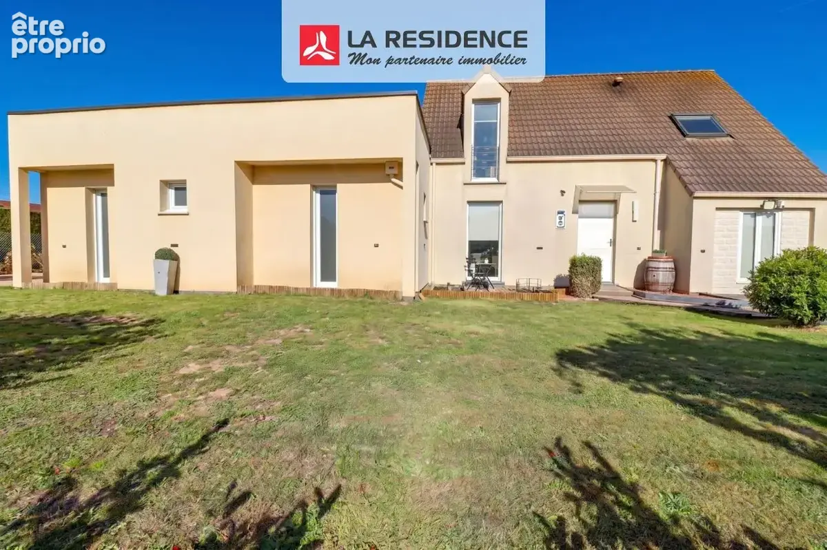 Photo Maison à Pont-De-L'arche au prix de 255 000€