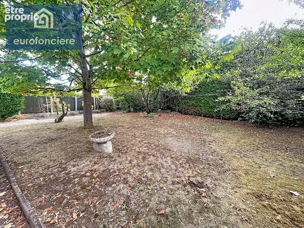 À vendre belle maison avec véranda et jardin arboré à pont-sainte-marie - photo 13
