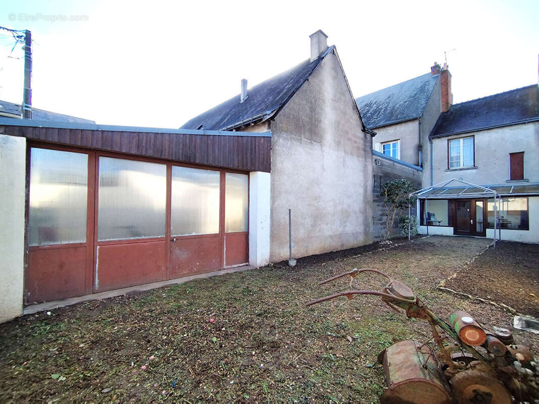 Maison à SAINT-PIERRE-DES-CORPS