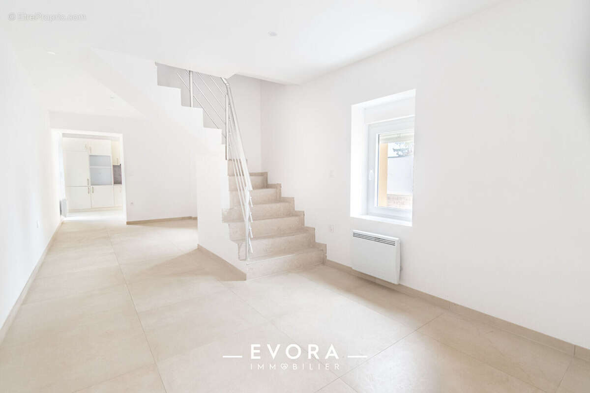 Appartement à VITRY-SUR-ORNE