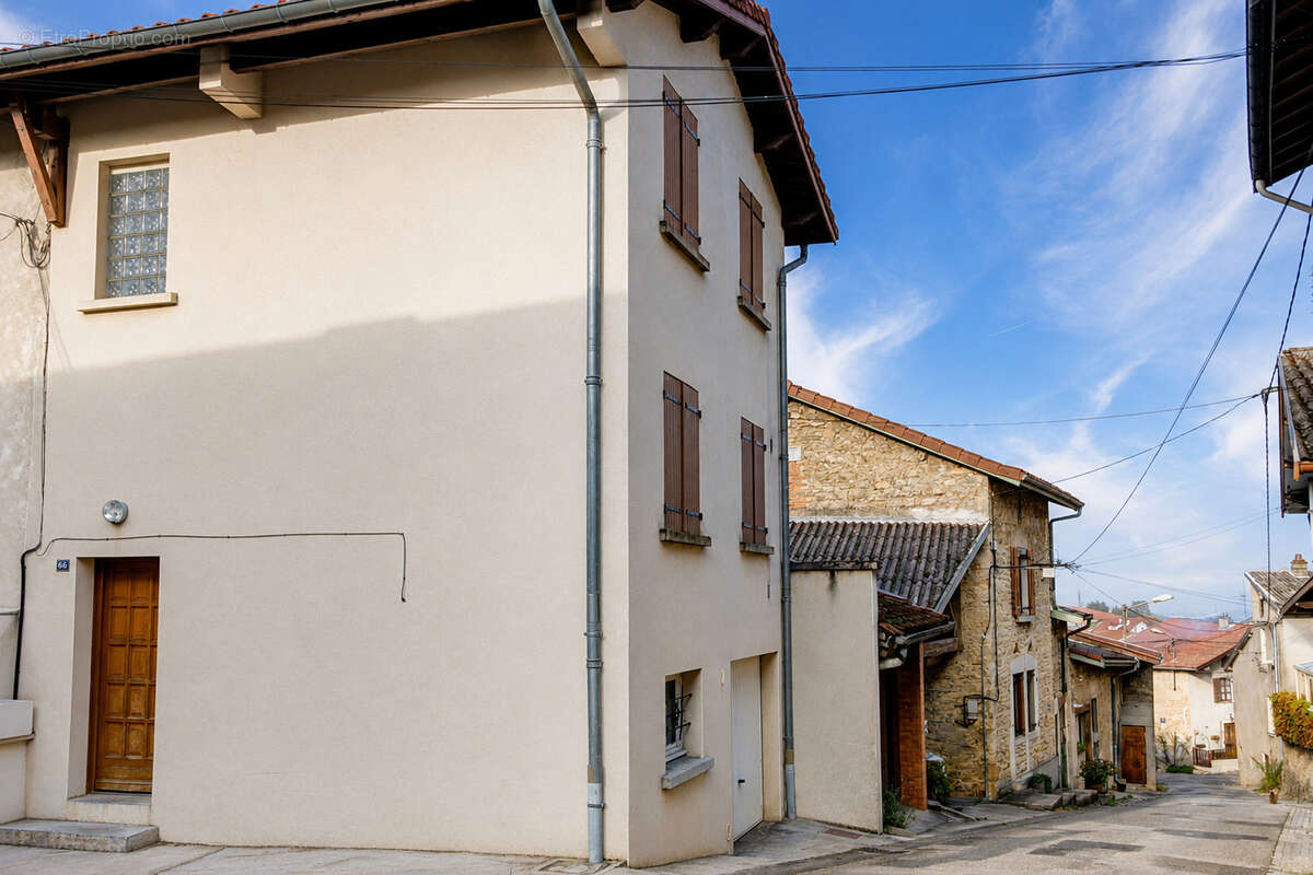 Maison à AMBERIEU-EN-BUGEY