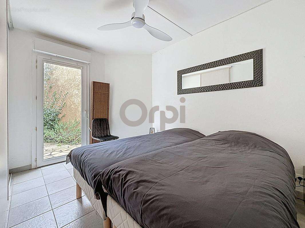 Appartement à ROQUEBRUNE-SUR-ARGENS