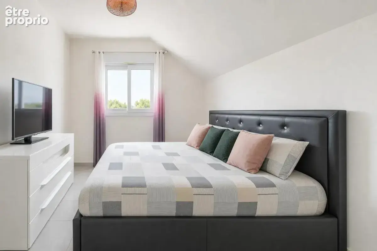 Maison de 4 pièces de 165 m² au Plessis-Robinson - photo 9