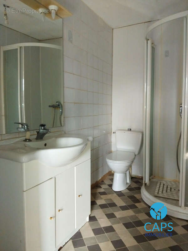 Maison 106 m² à Voulgezac  - photo 8