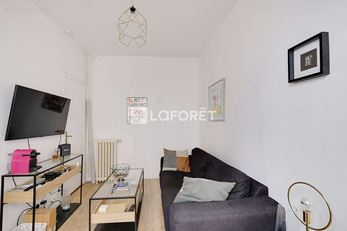 Appartement à PARIS-18E