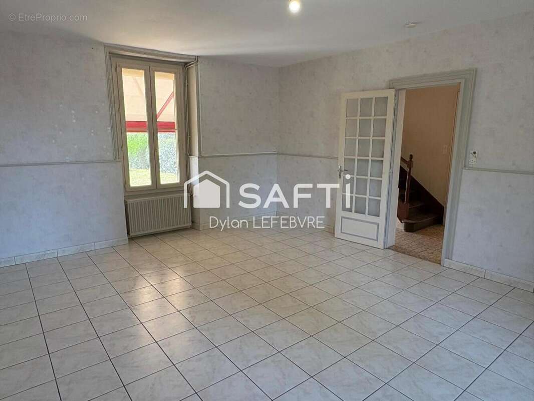 Photo 2 - Maison à NAINTRE