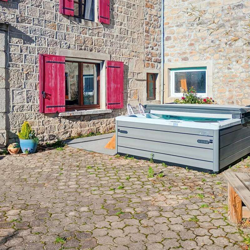 Maison à SAINT-CHRISTOPHE-D'ALLIER