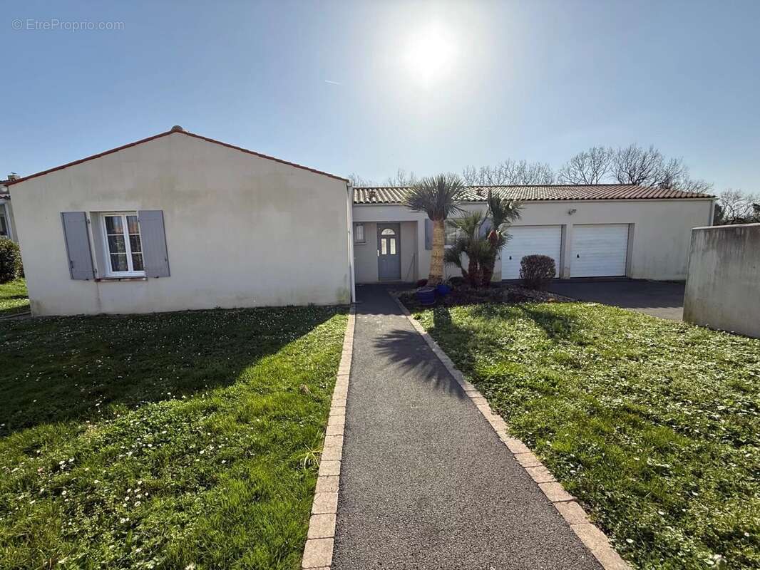Maison à PISANY