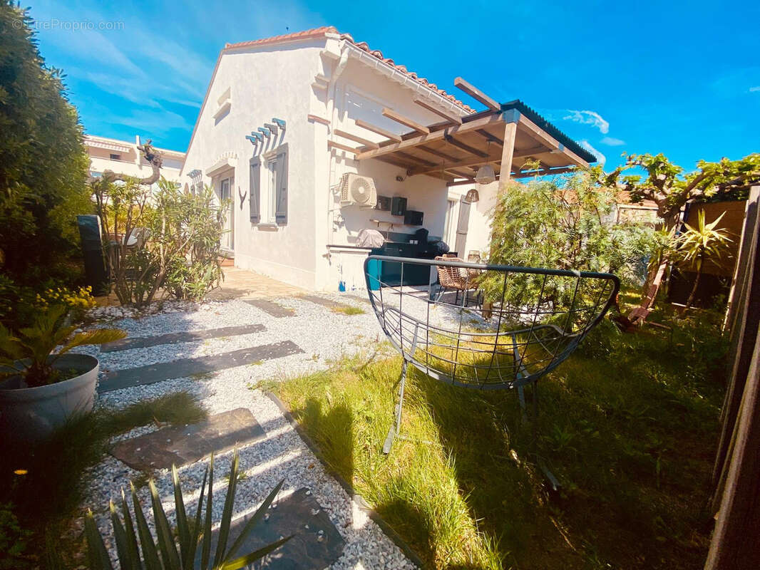 Maison à SAINT-CYPRIEN