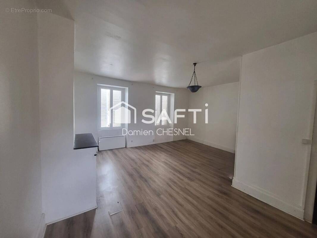 Photo 1 - Maison à BRUERE-ALLICHAMPS