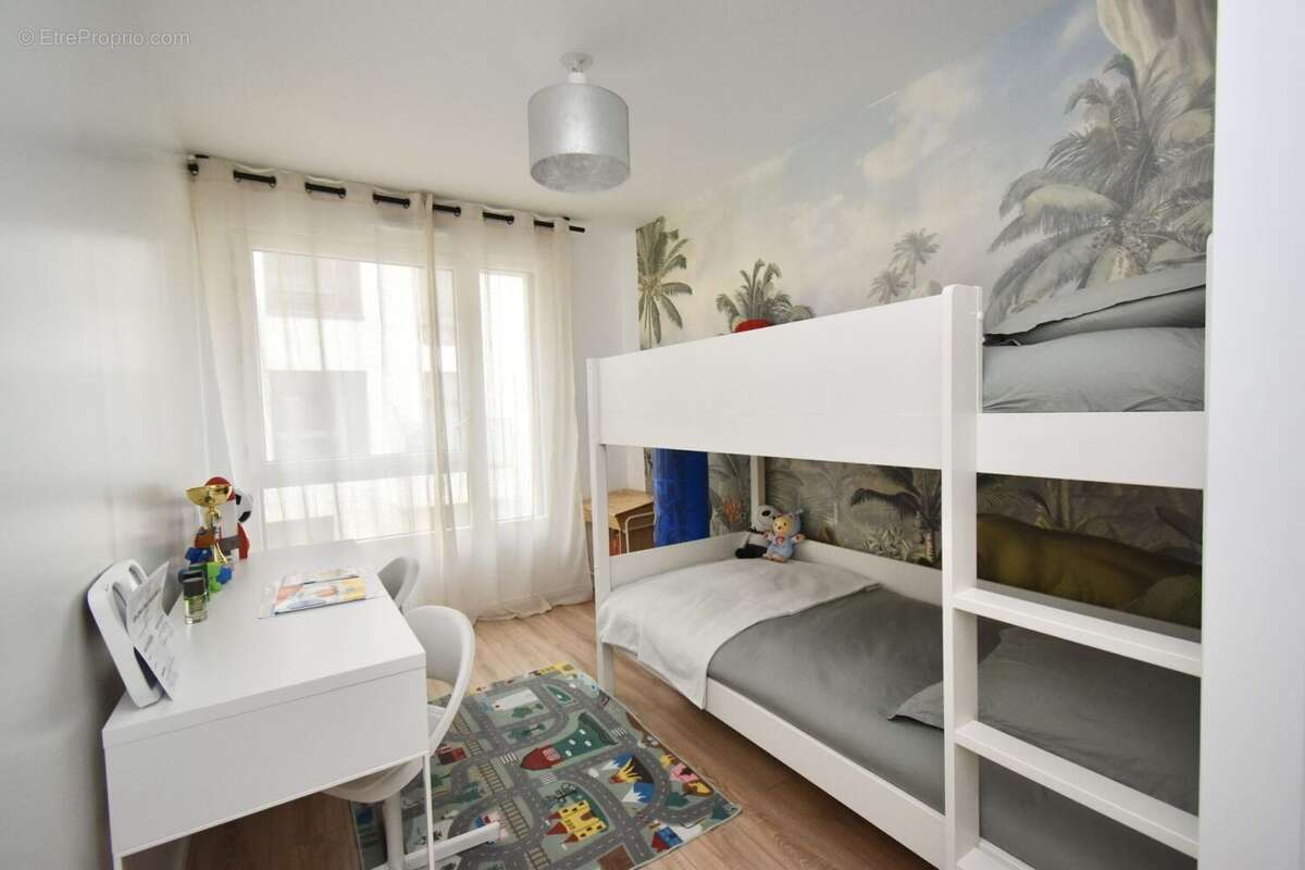 Appartement à ASNIERES-SUR-SEINE