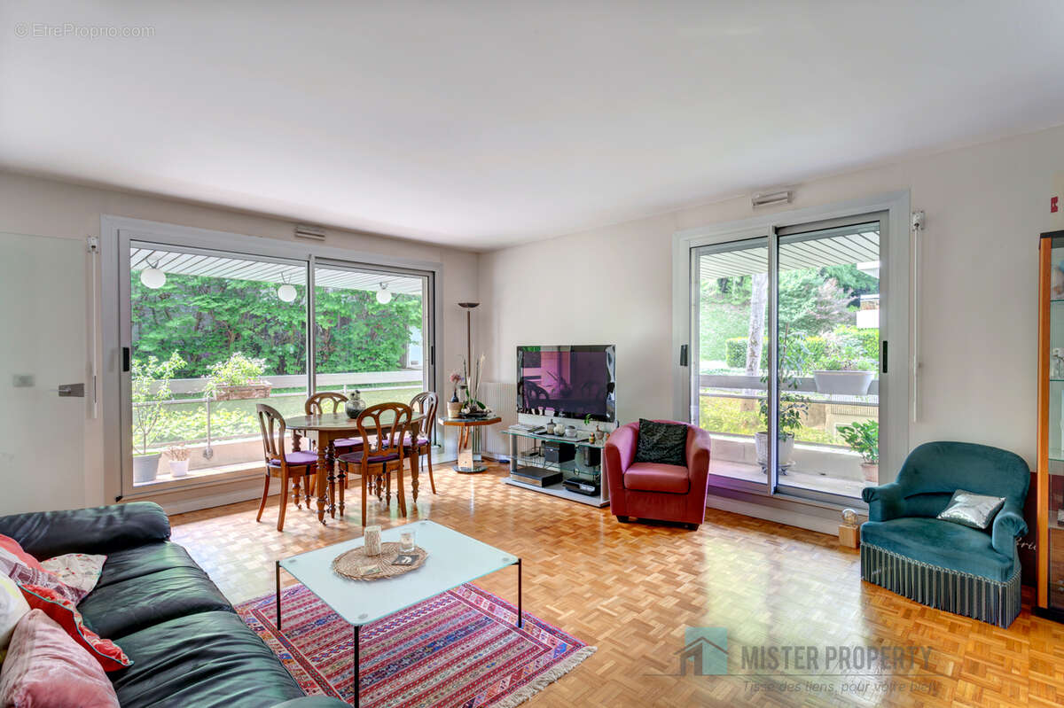 Appartement à BOUGIVAL