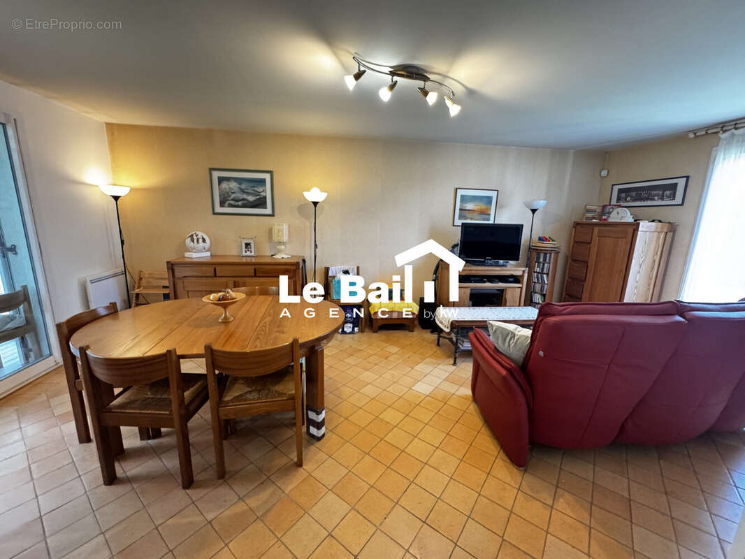 Maison 131 m² à Osny  - photo 7