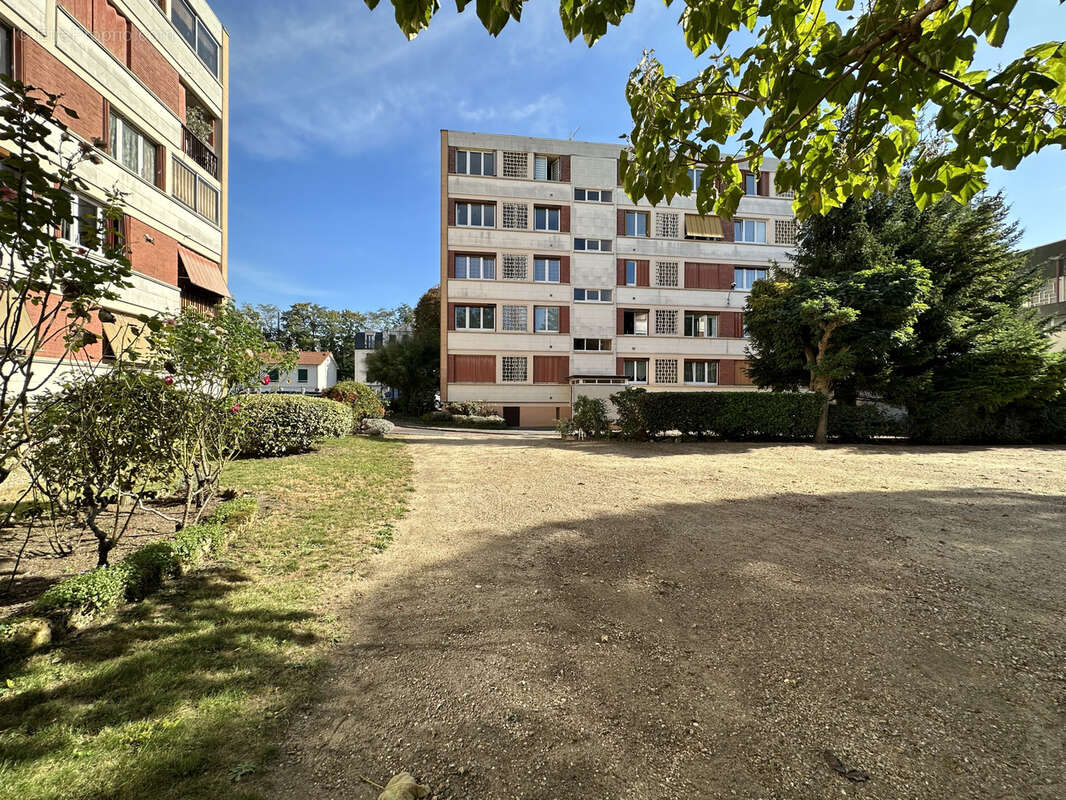Appartement à BRY-SUR-MARNE