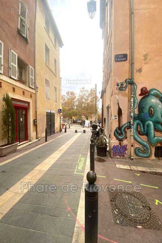 Appartement à MARSEILLE-2E