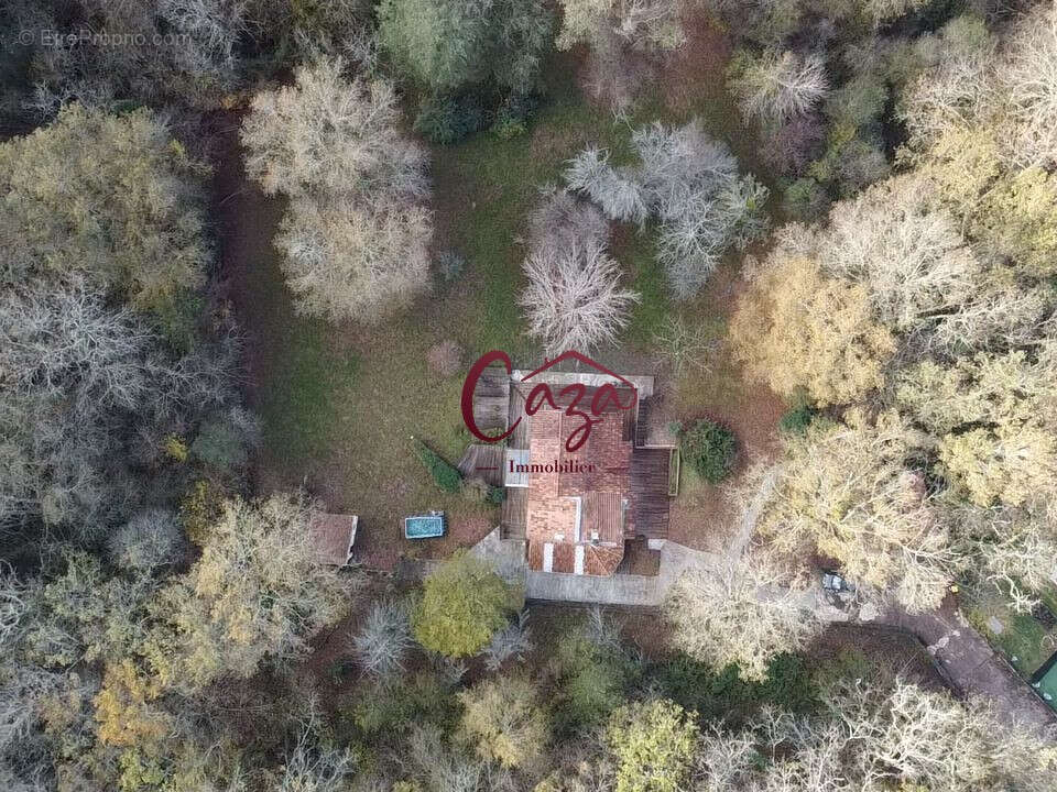 Maison à FARGUES-SAINT-HILAIRE