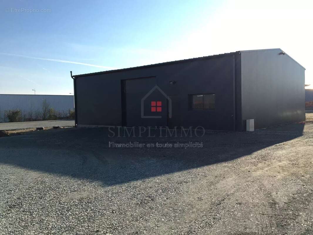 Commerce à SAINT-MEDARD-D'AUNIS