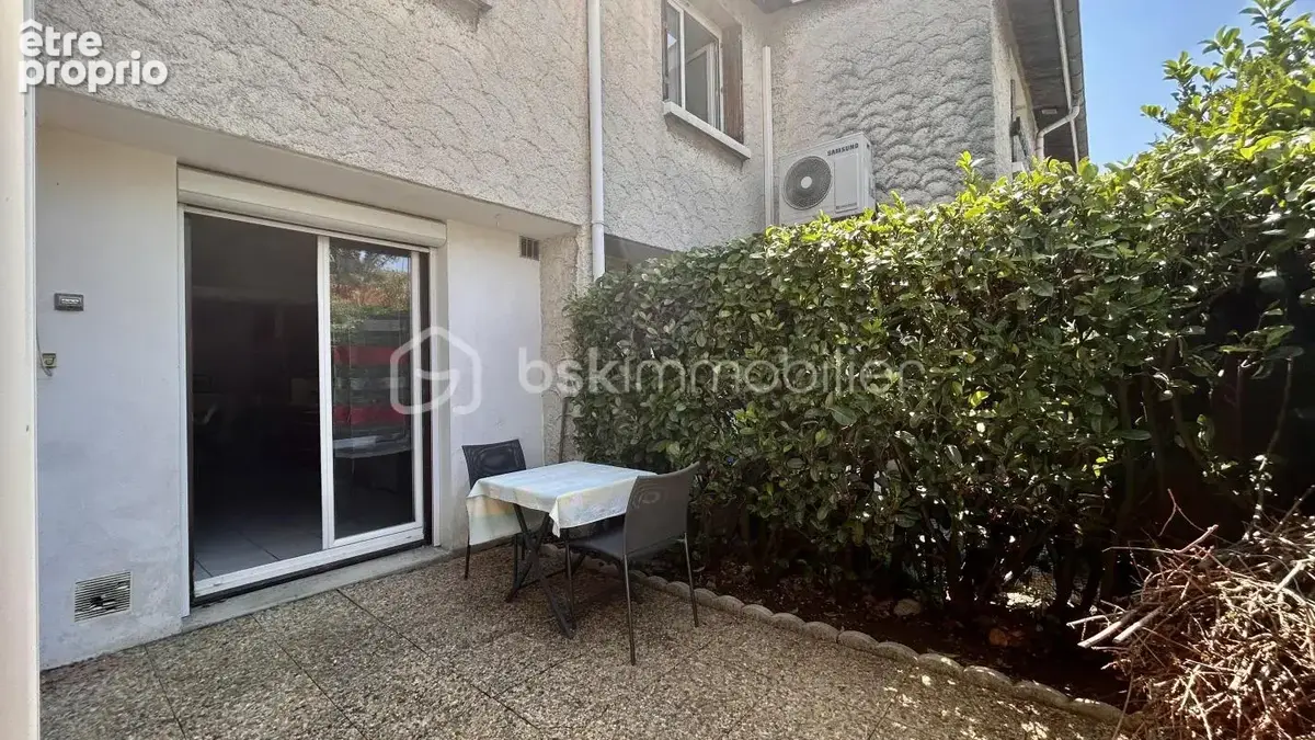 Maison mitoyenne T5 de 95 m² avec jardin  – Rue Lucien-Sampaix, Échirolles - photo 13