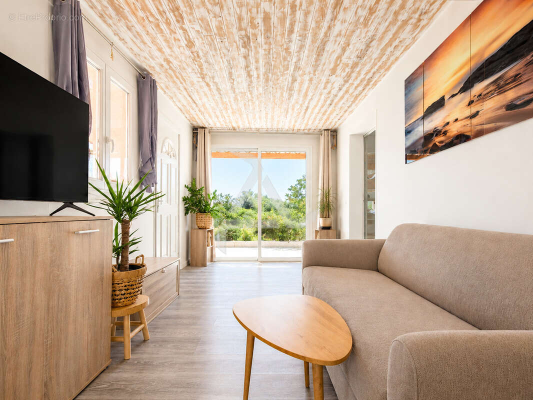 Appartement t2 de 61 m2 dans petite copropriété de charme à 20min de porto-vecchio - photo 7