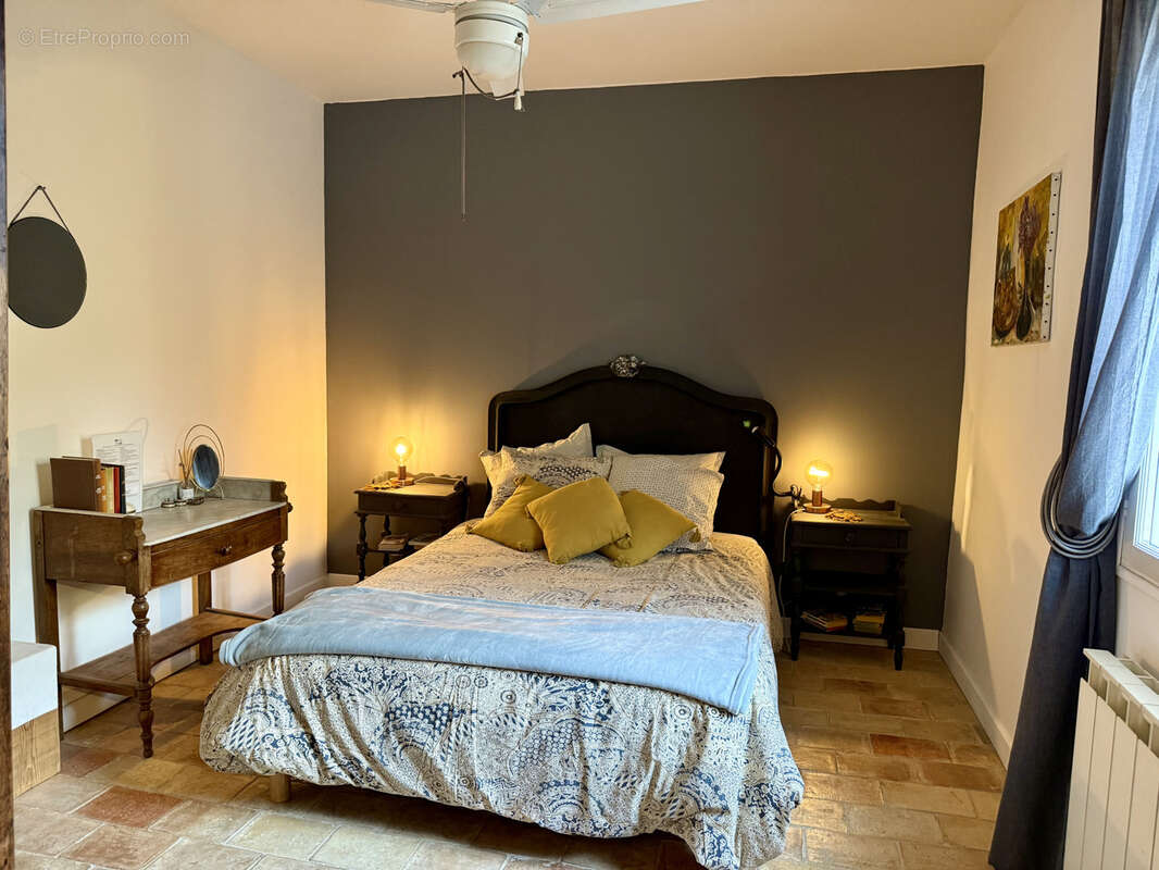 Maison à LA ROQUE-D'ANTHERON