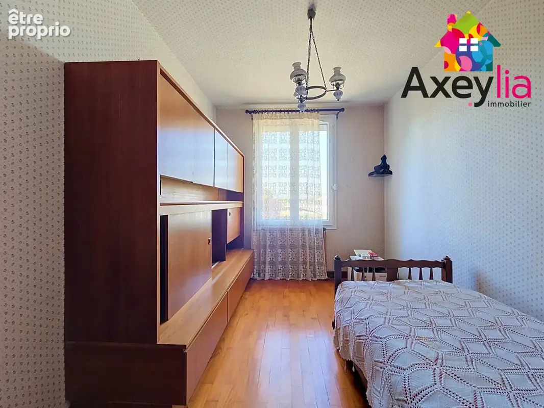 A vendre - roanne - maison sur sous sol avec grand garage independant - photo 13