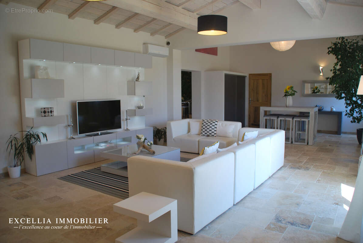 Maison à MAUSSANE-LES-ALPILLES