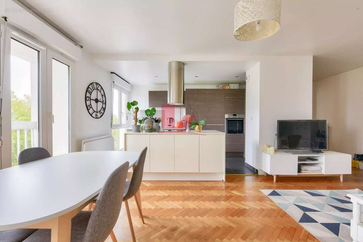 Appartement à ISSY-LES-MOULINEAUX