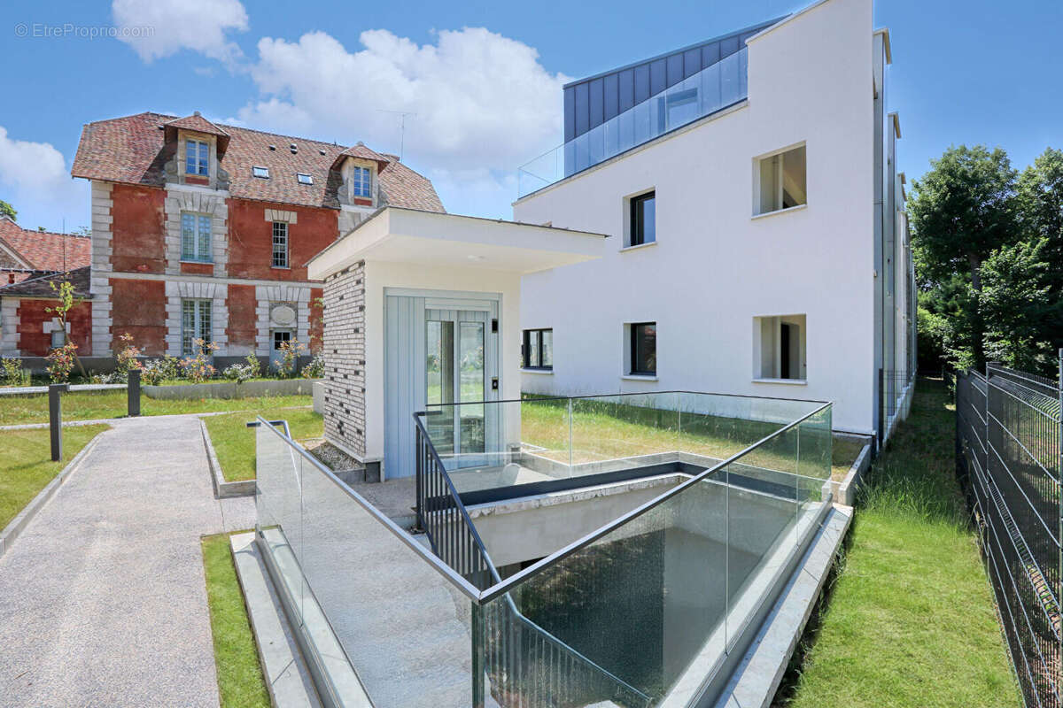 Appartement à RUBELLES