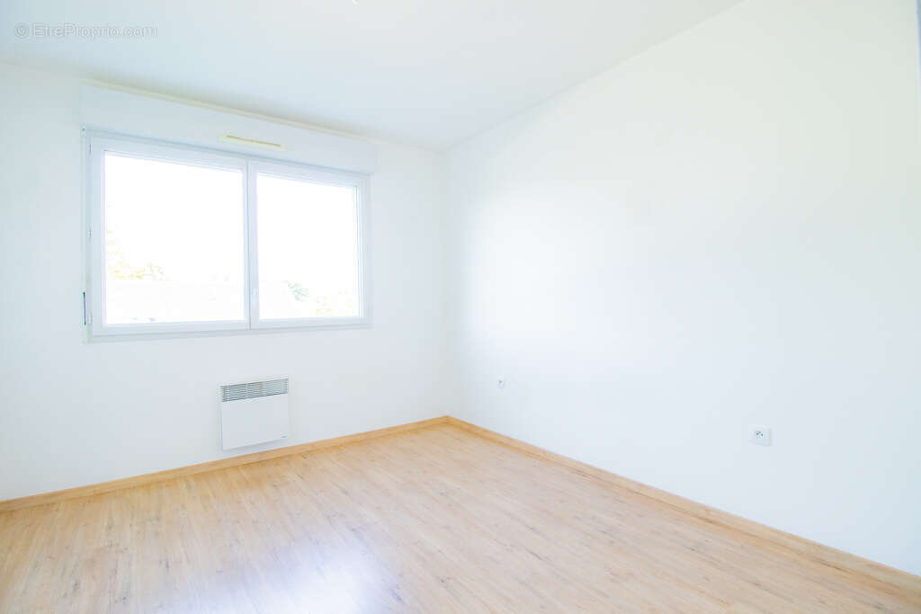 Appartement à AVRILLE