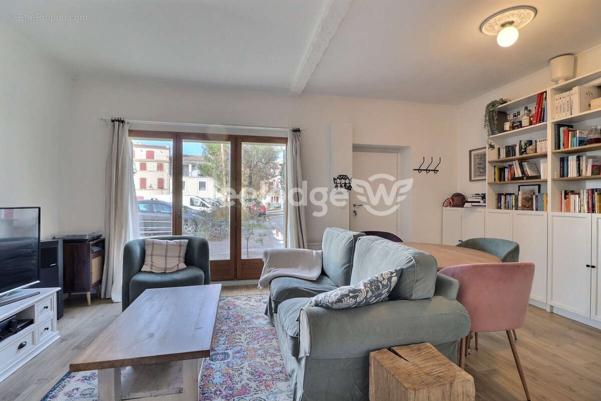 Maison à SAINT-CHAMAS