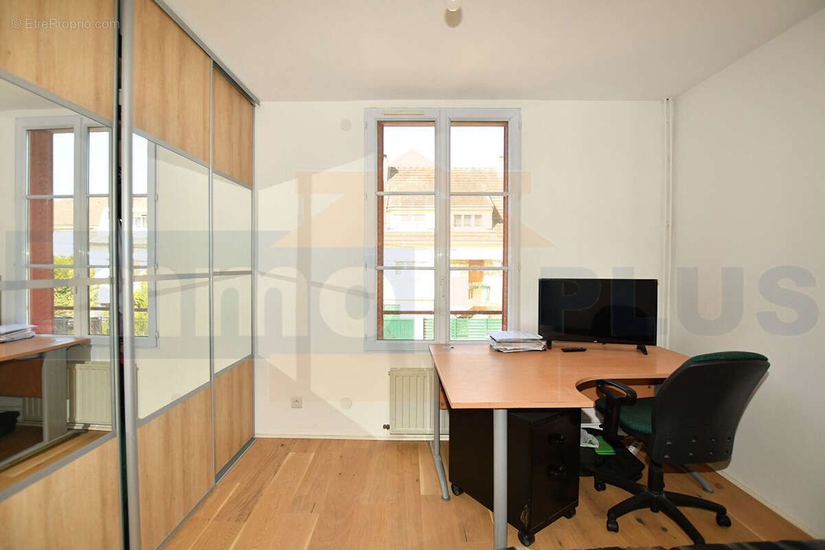 Maison à BOIS-D'ARCY