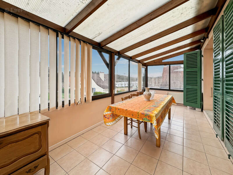 Maison à LA CLAYETTE