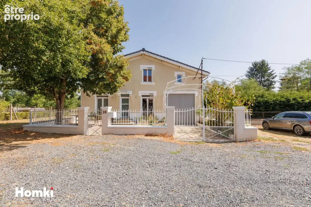 Maison/Villa T5 de 155 m² à Peschadoires 63920 - photo 3