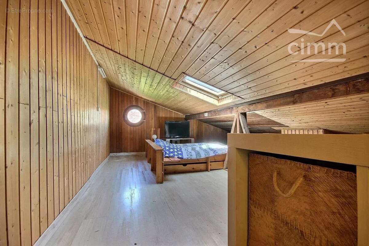 Maison à CHAMPS-SUR-MARNE