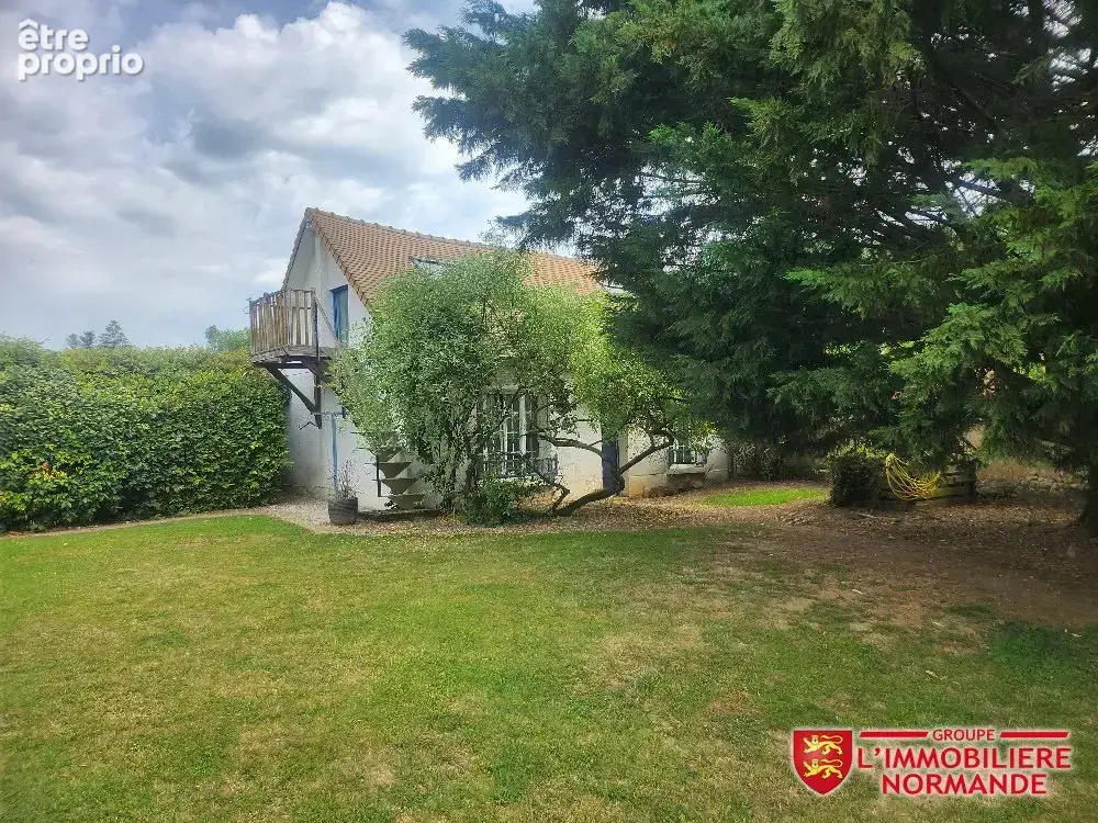 Acquigny - propri  été de caractere 2 maisons - photo 7