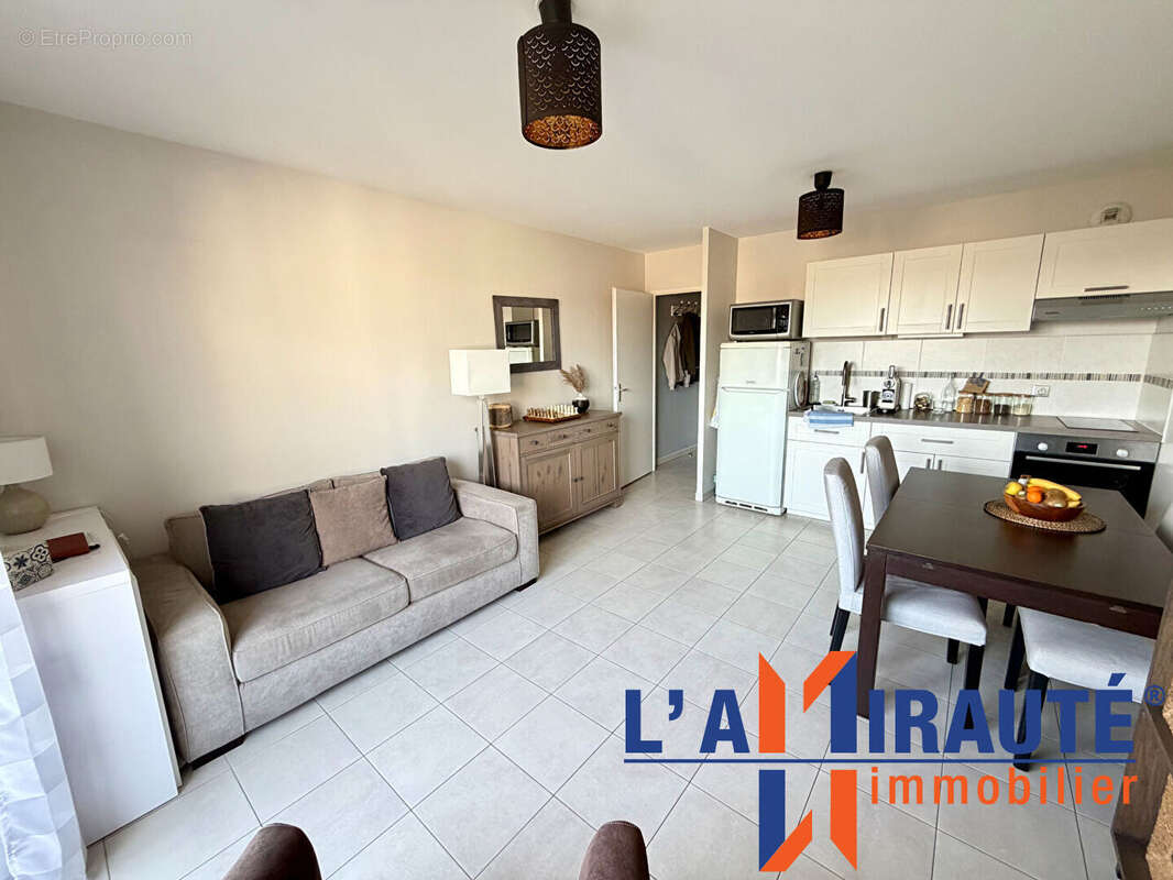 Appartement à SARTROUVILLE