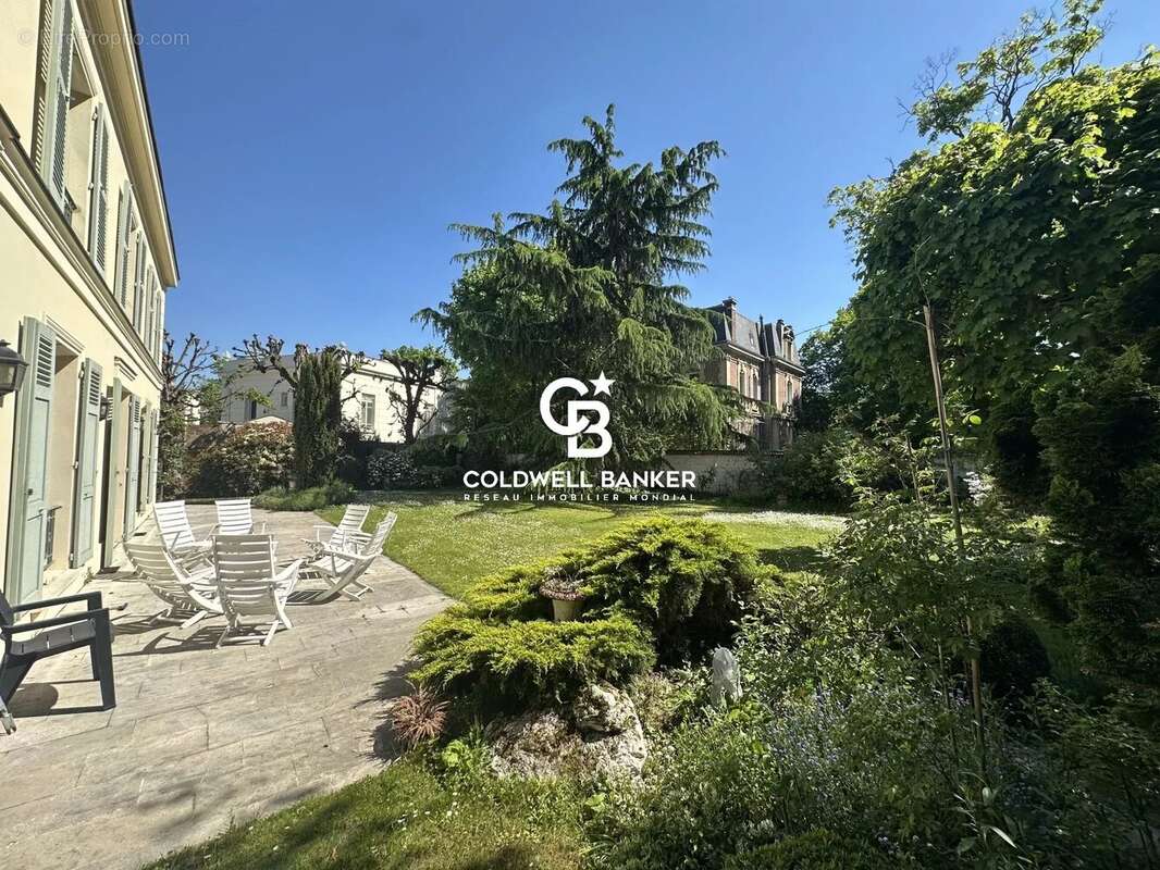 Maison à LE VESINET