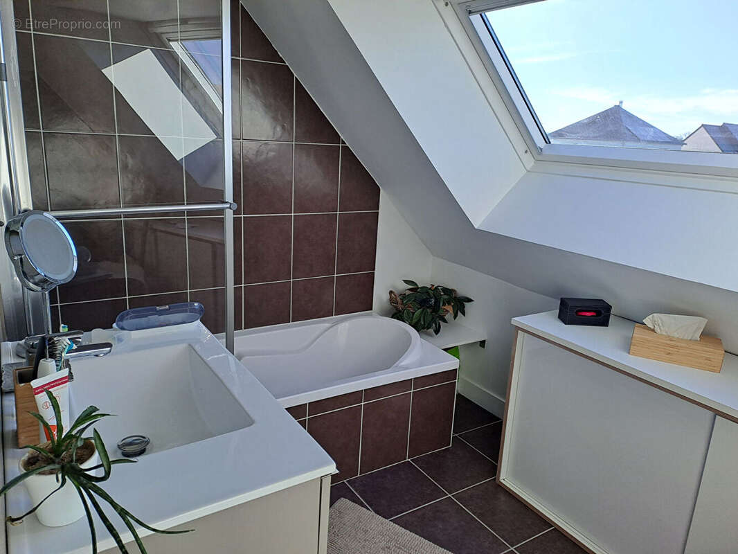 Maison à SENS-DE-BRETAGNE