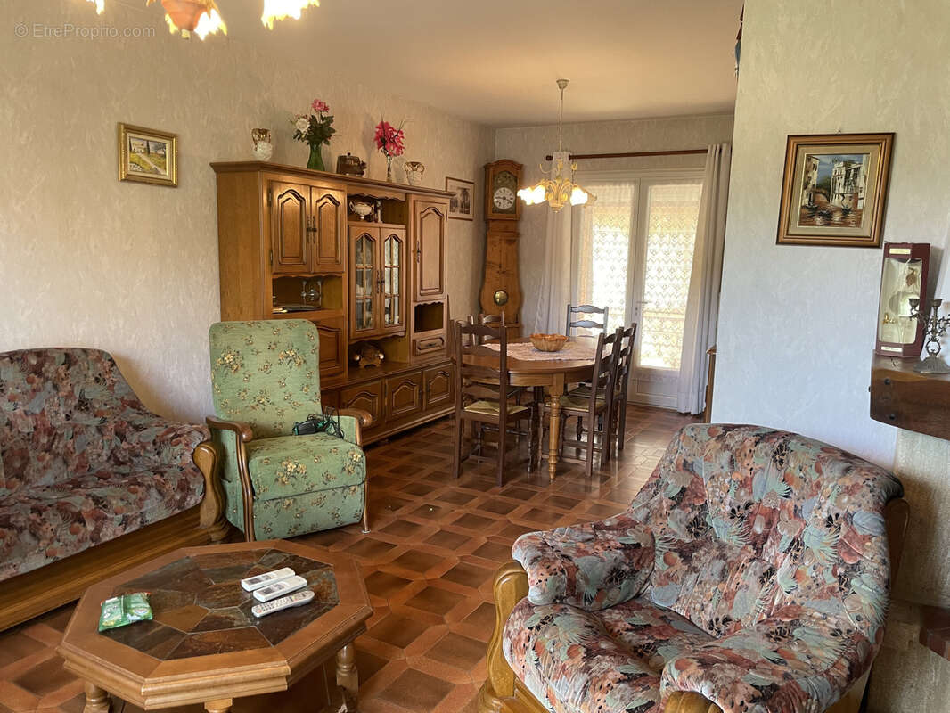 Maison à CASTILLON-LA-BATAILLE