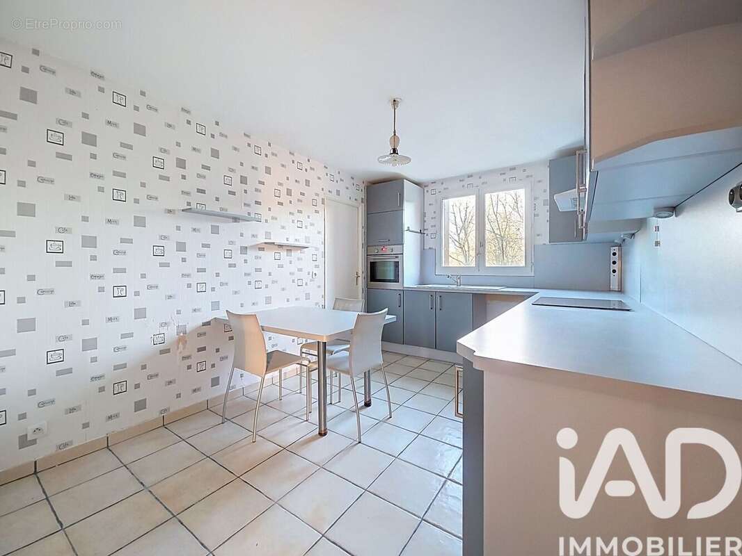 Photo 5 - Appartement à EMERAINVILLE