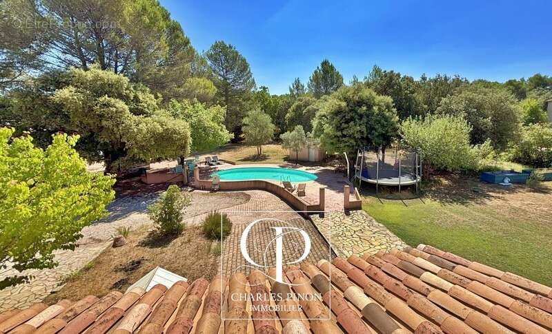 Maison à SAINT-CANNAT