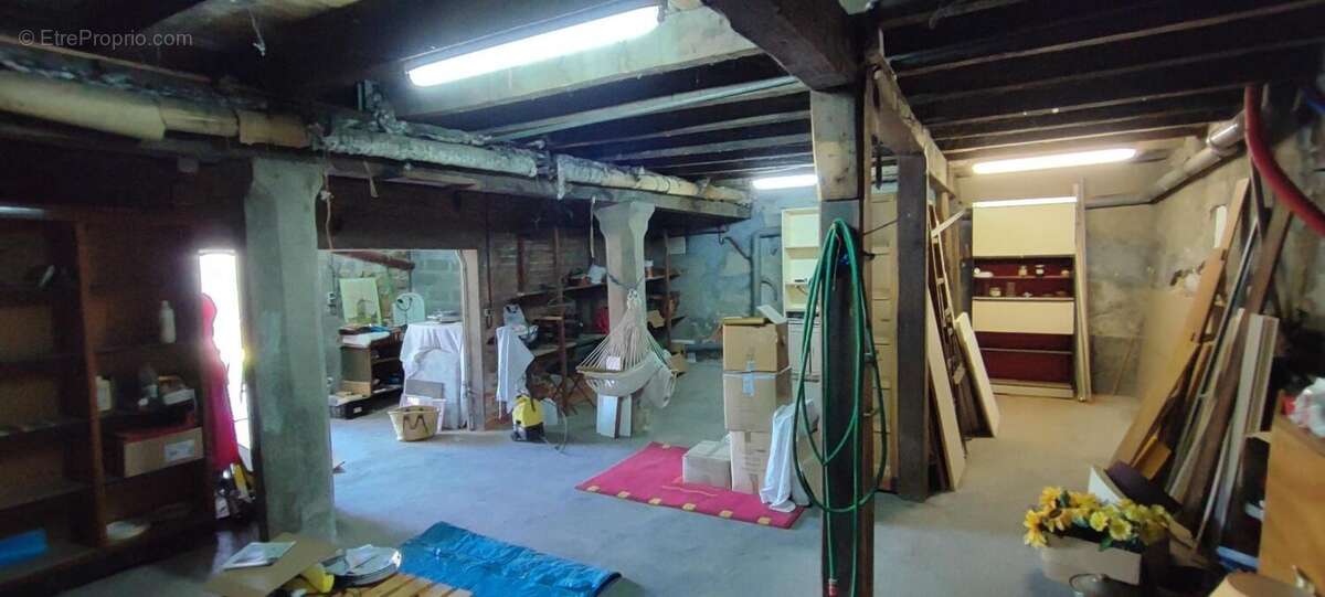 Maison à DECAZEVILLE