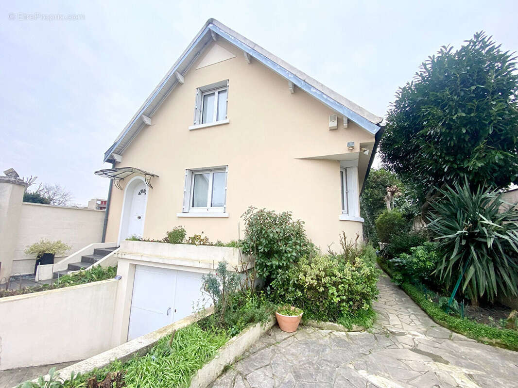 Maison à BEZONS