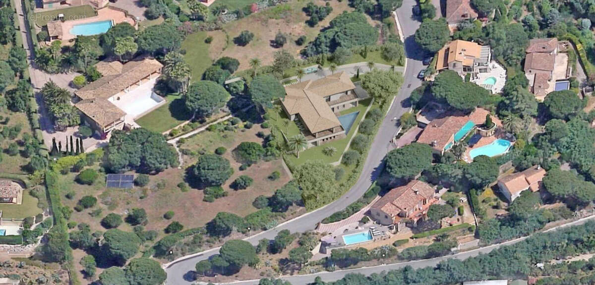 Terrain à SAINTE-MAXIME