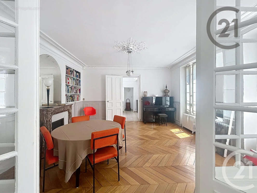 Appartement à FONTAINEBLEAU