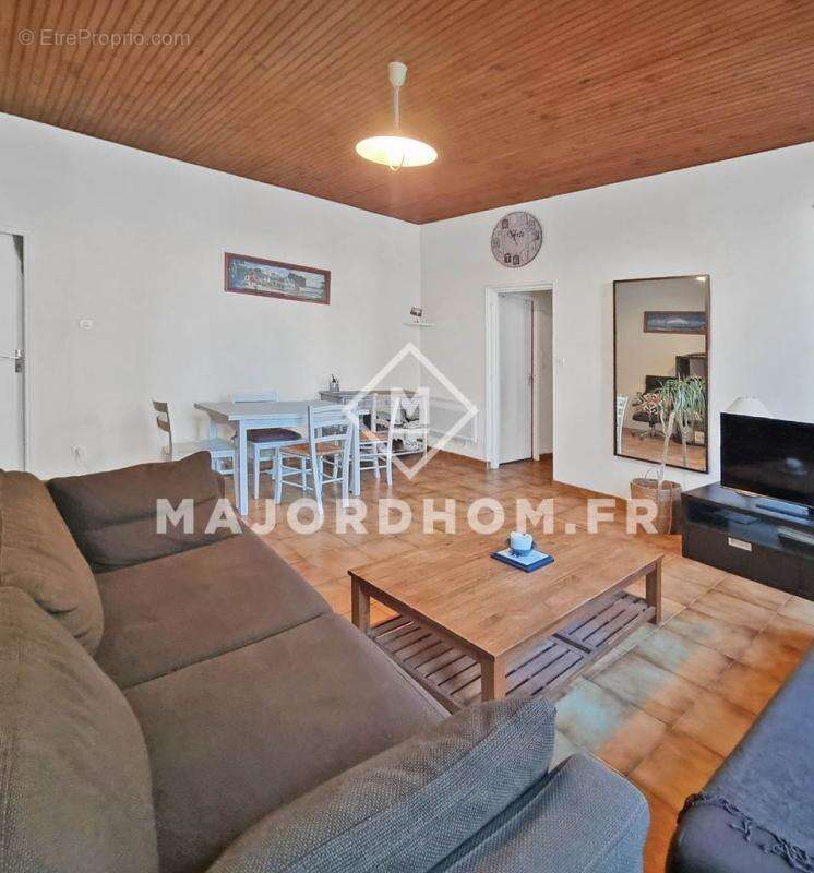 Appartement à MARSEILLE-7E