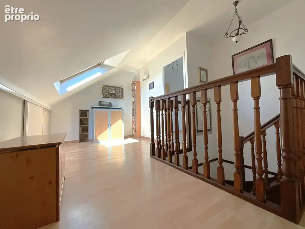 Superbe maison INDIVIDUELLE 165 m² AU CALME - 10 min Gare en bus - photo 11