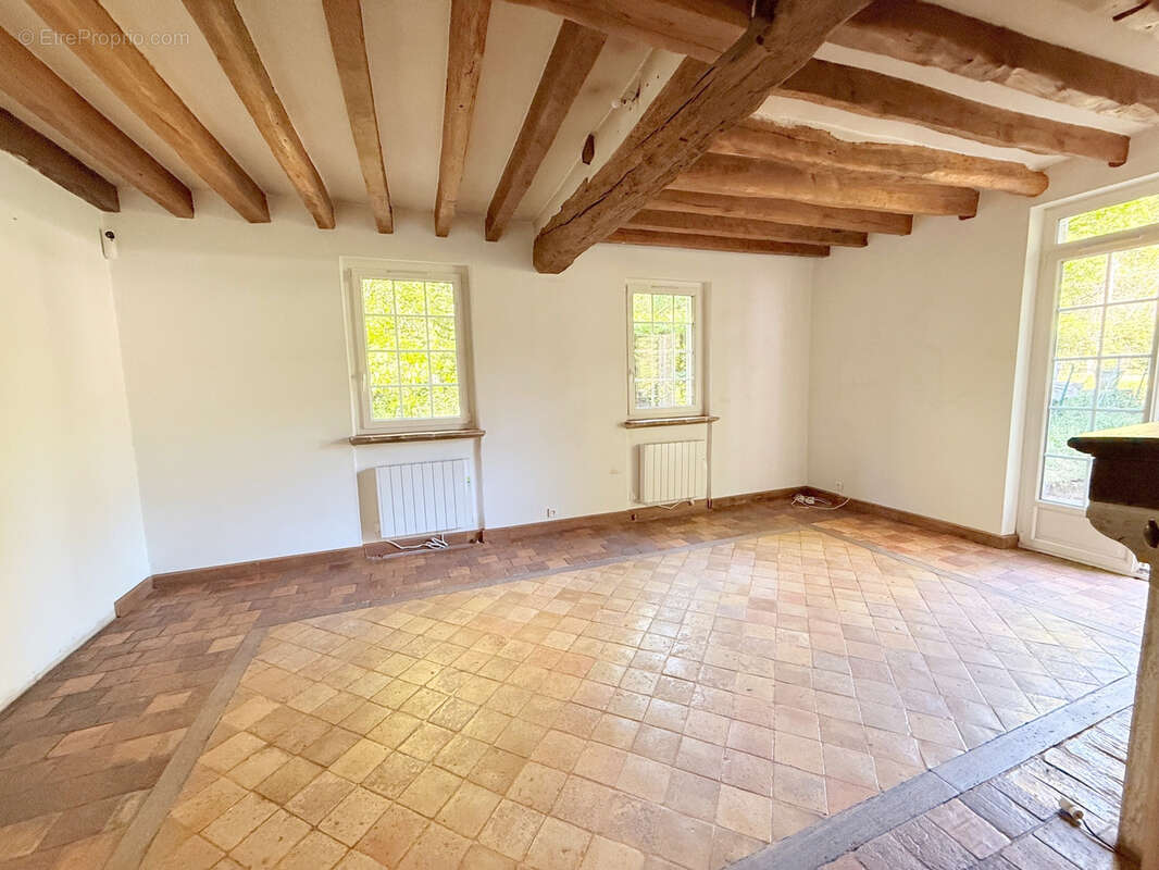 Maison à BAZAINVILLE