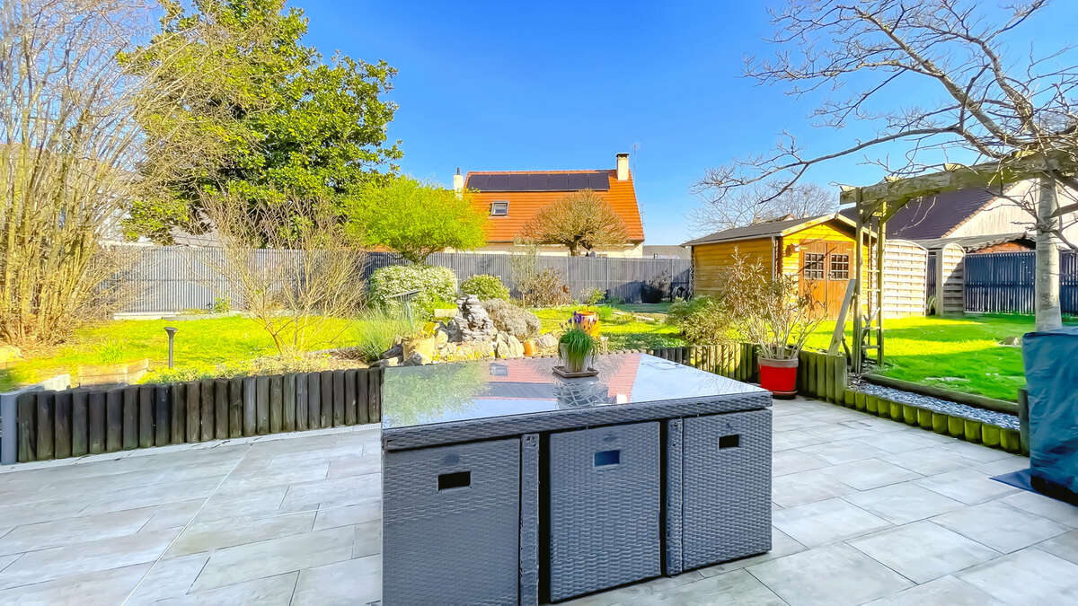 Maison T6 de plain-pied   141,58 m2   Changé - photo 2