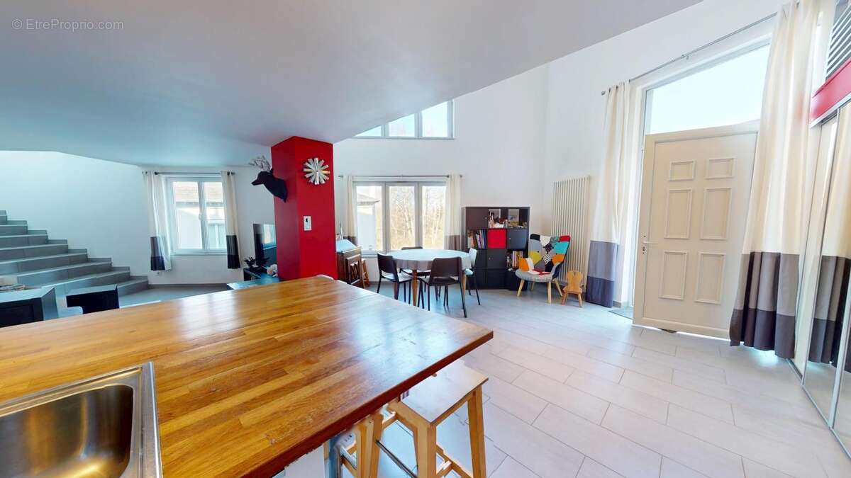 Appartement à FRANCHEVILLE